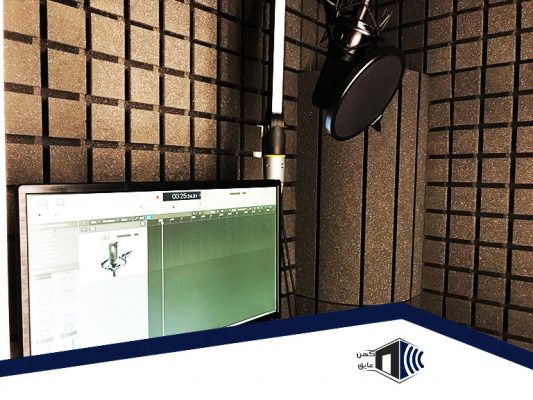 پنل‌های آکوستیکی شانه تخم مرغی و هرمی برای کنترل پژواک و بهبود کیفیت صدا در استودیو