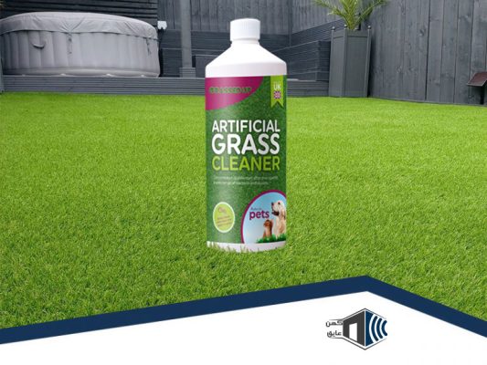 مراقبت از چمن مصنوعی با استفاده از محلولهای شوینده ملایم