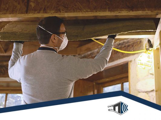 پشم سنگ ضد حریق در حال نصب بر روی دیوار و سقف